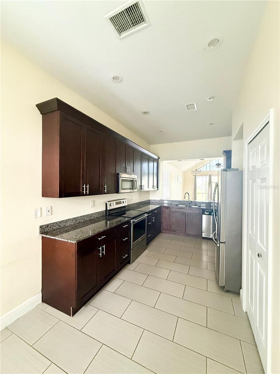 4349 CRYSTAL DOWNS CT — photo 3