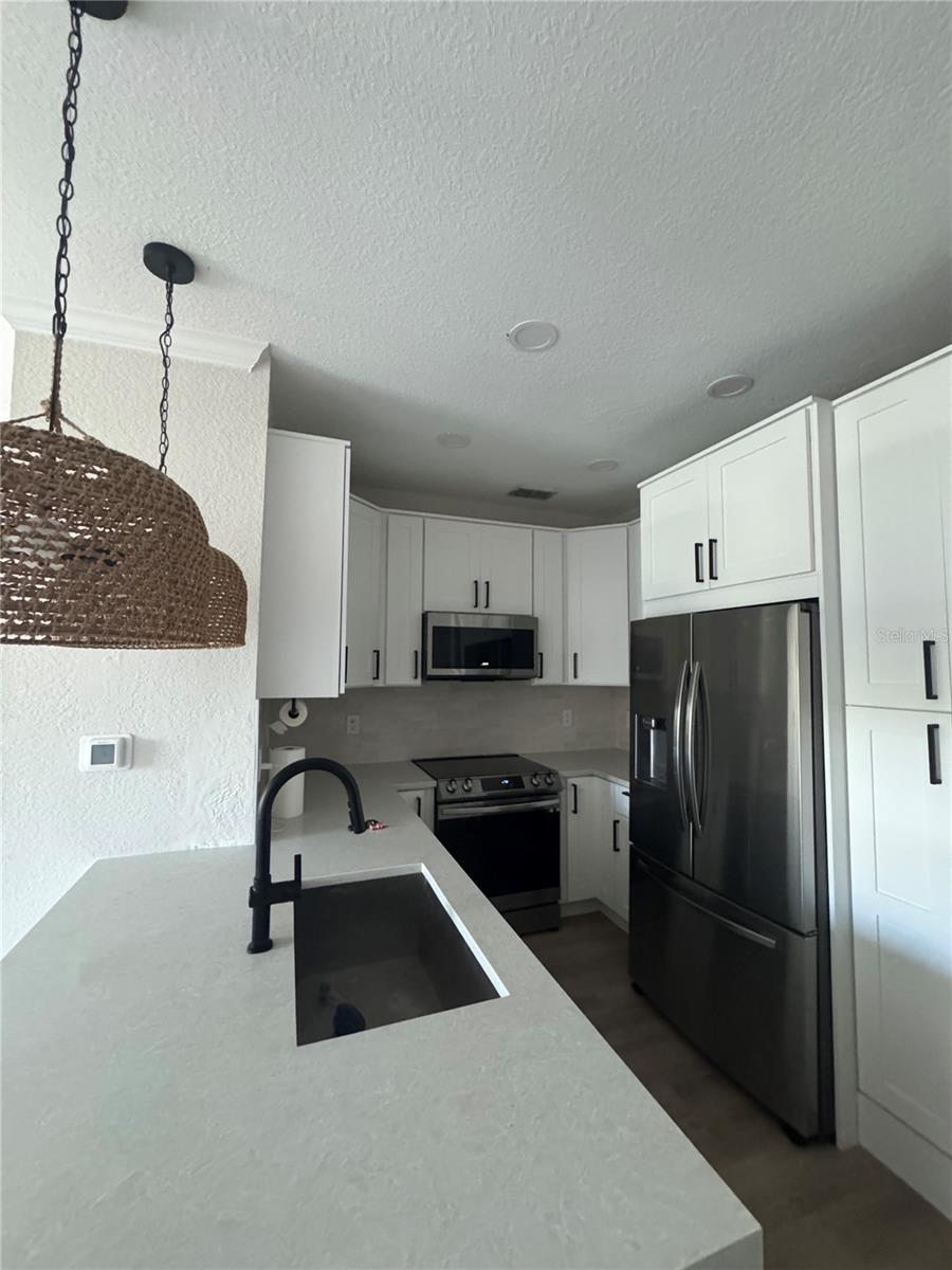 5000 CULBREATH KEY WAY #8-122 — photo 6