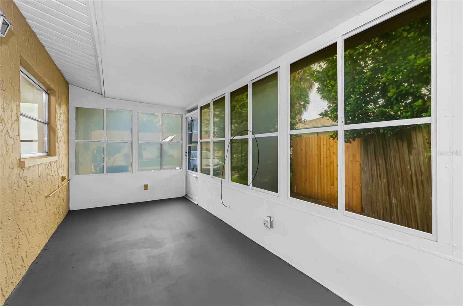 830 CAMBRIDGE CT — photo 28
