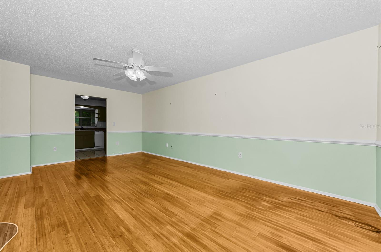 830 CAMBRIDGE CT — photo 10