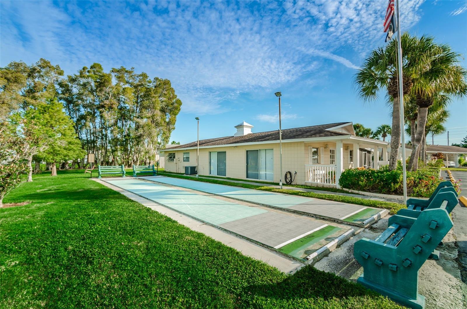 830 CAMBRIDGE CT — photo 47