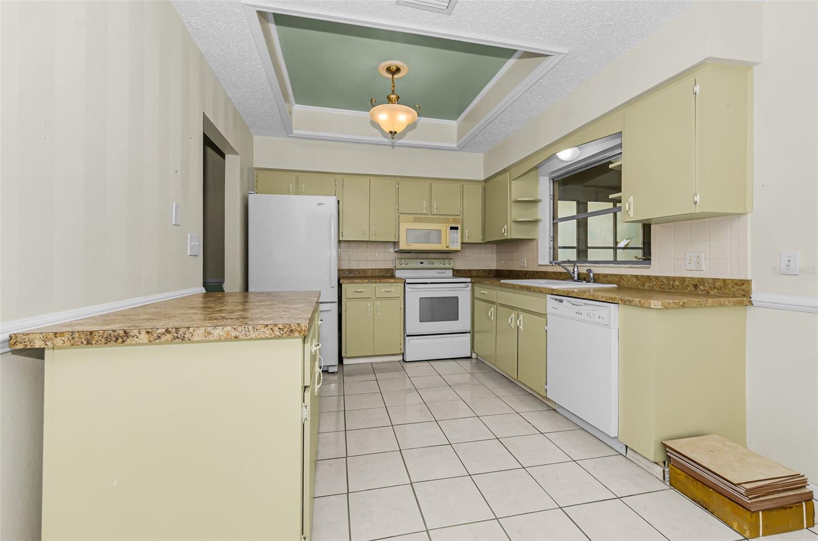 830 CAMBRIDGE CT — photo 12