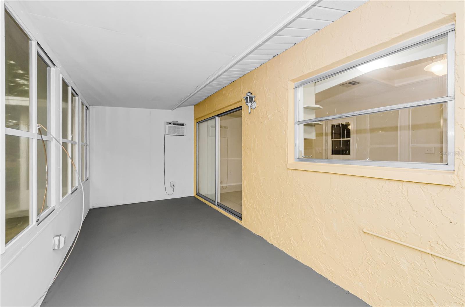 830 CAMBRIDGE CT — photo 30