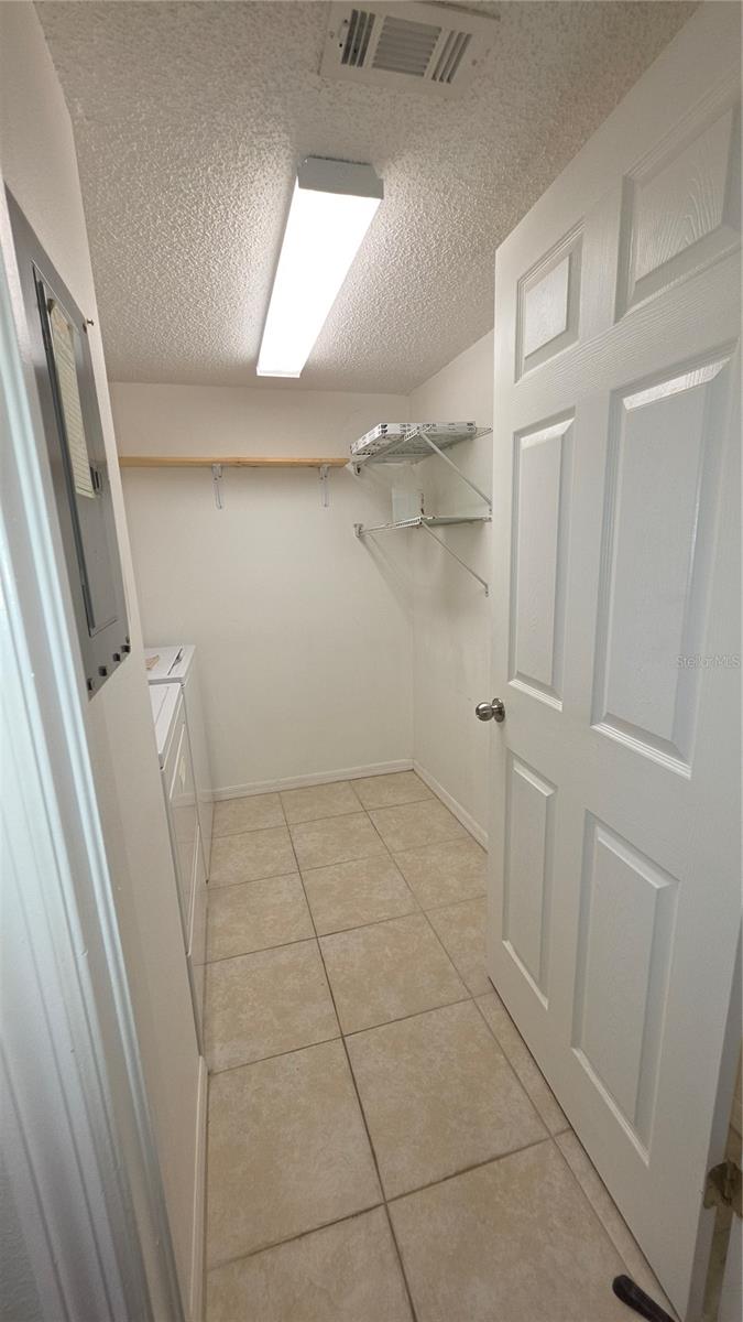 12119 SUNNY GLEN LN #E2 — photo 17