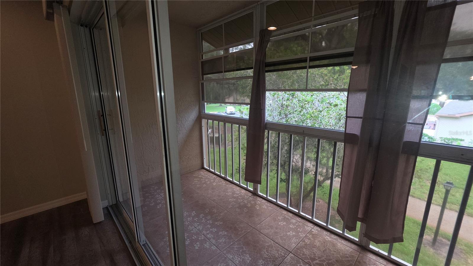 12119 SUNNY GLEN LN #E2 — photo 33