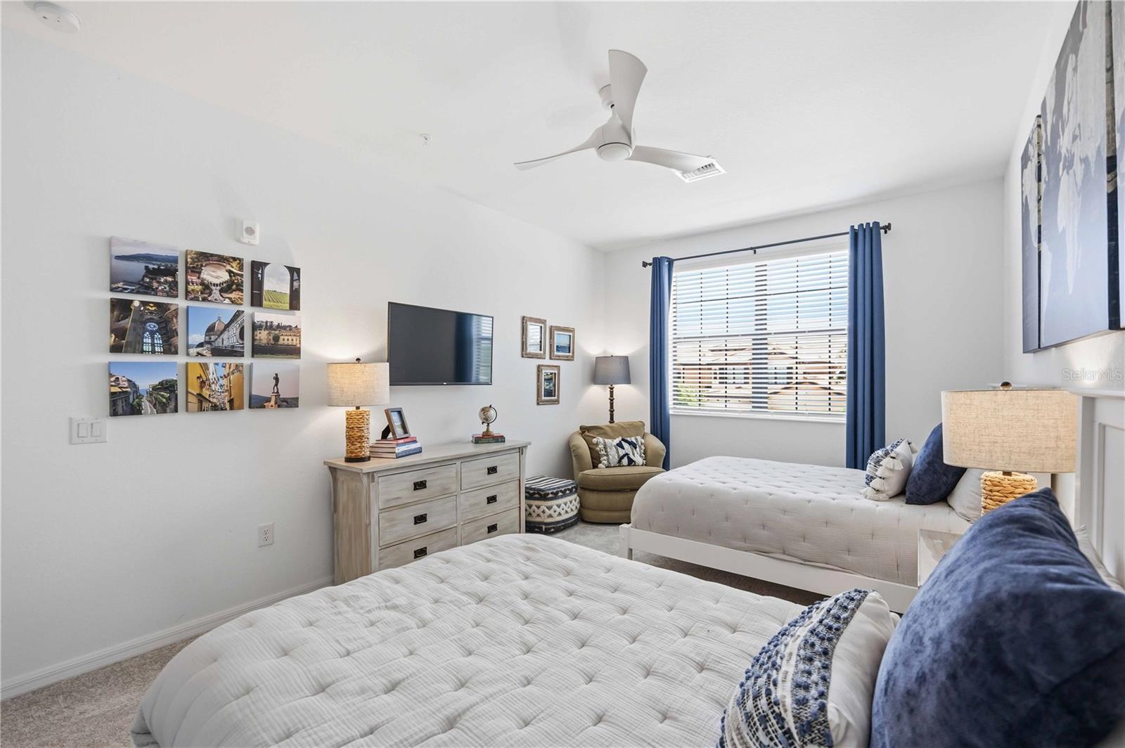 10821 TARFLOWER DR #202 — photo 36