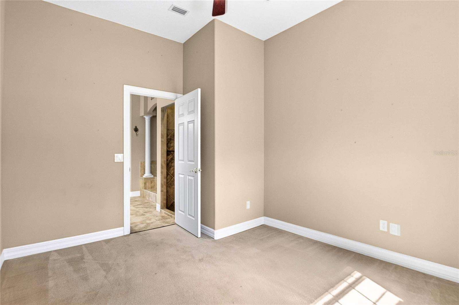 13975 MCINTOSH RD — photo 36
