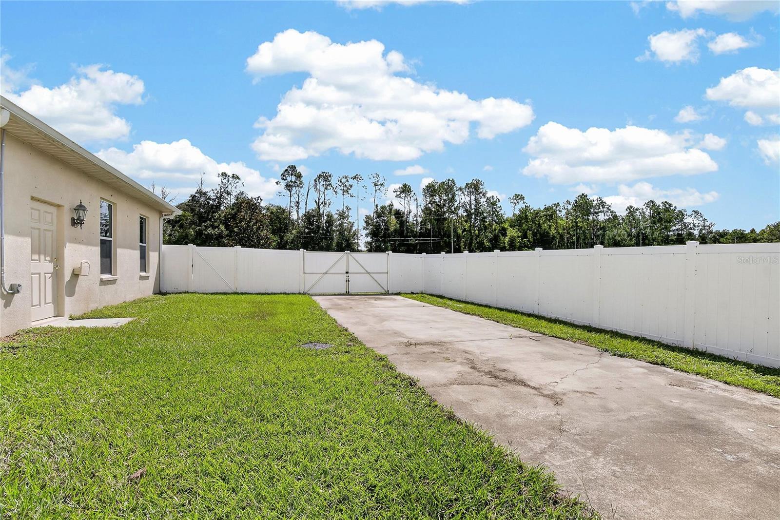 13975 MCINTOSH RD — photo 54