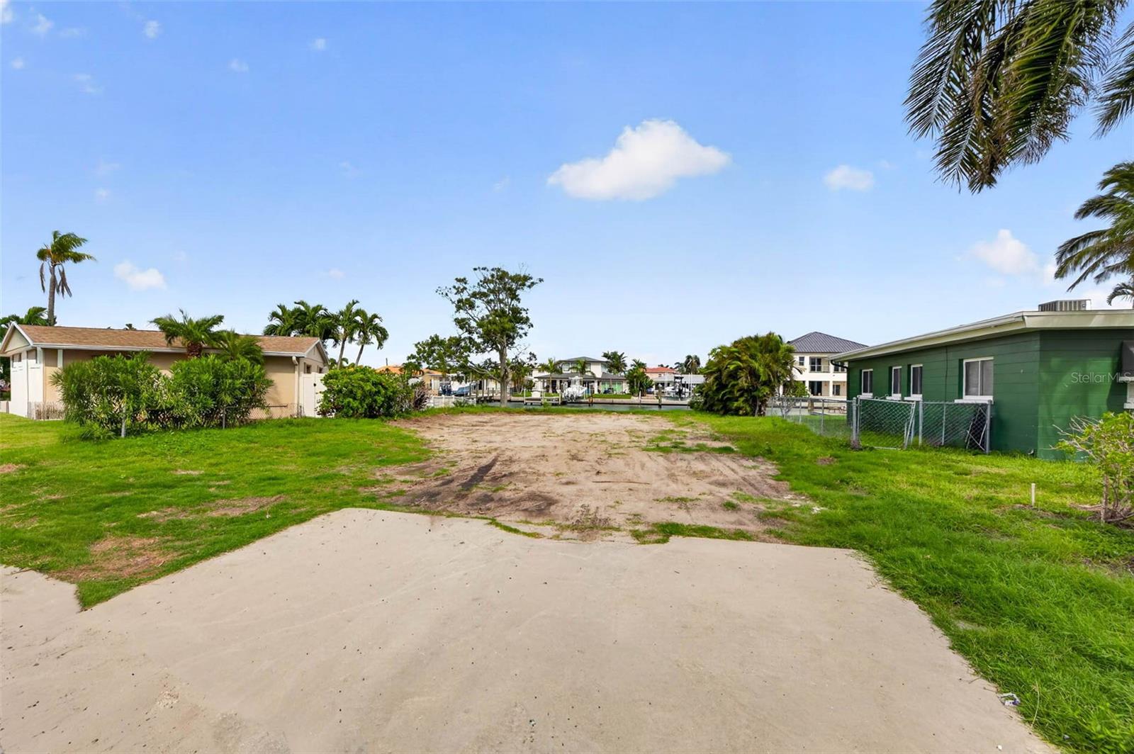 643 NORMANDY RD — photo 2