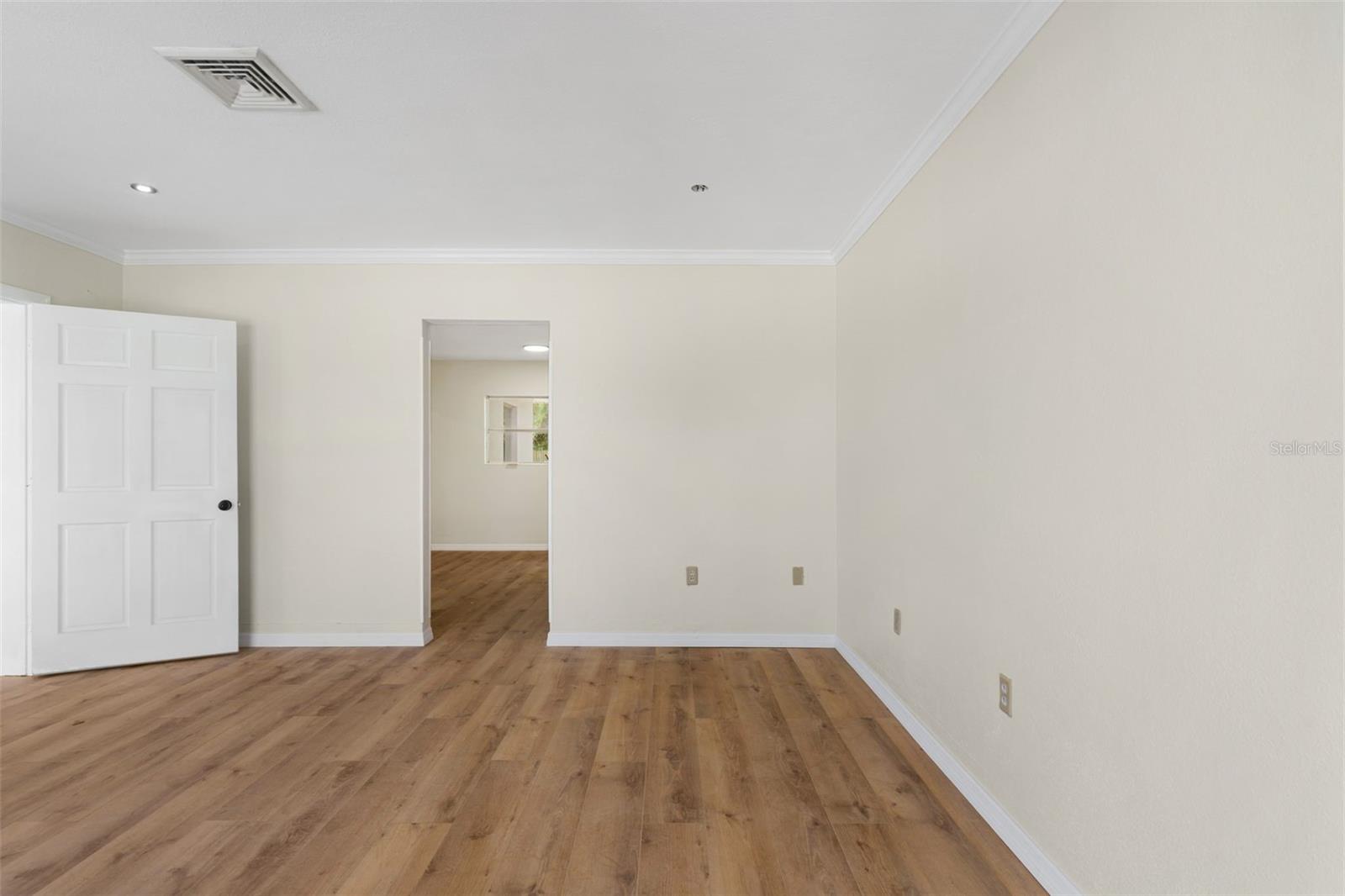 1455 COURT ST — photo 4