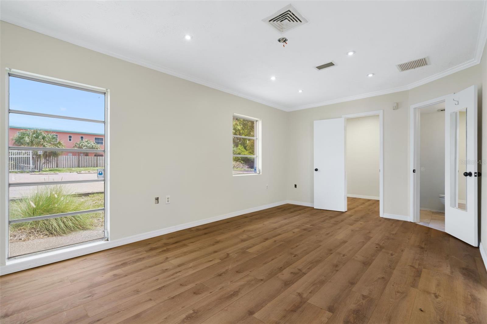 1455 COURT ST — photo 10