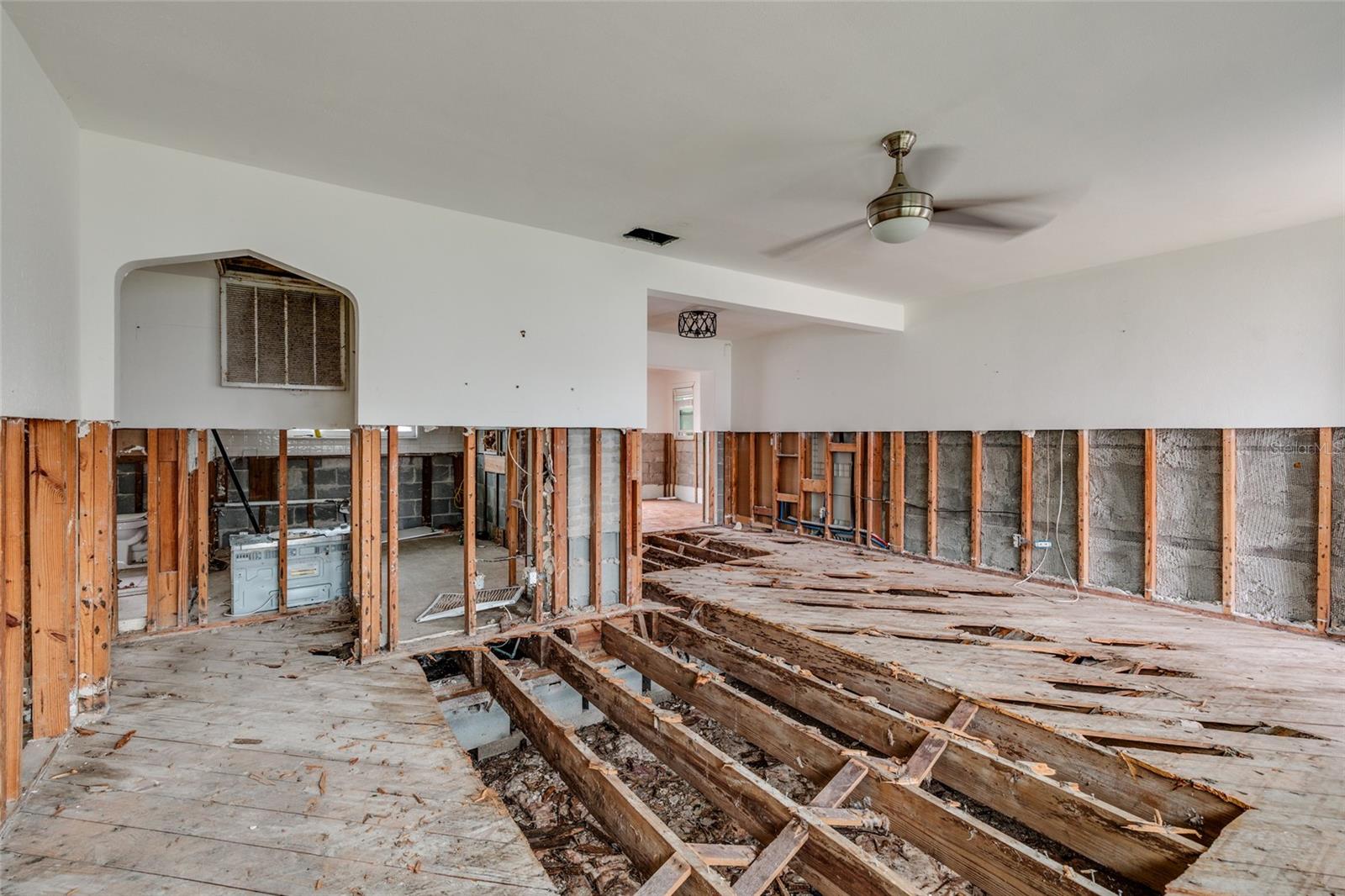 136 175TH TERRACE DR E — photo 10