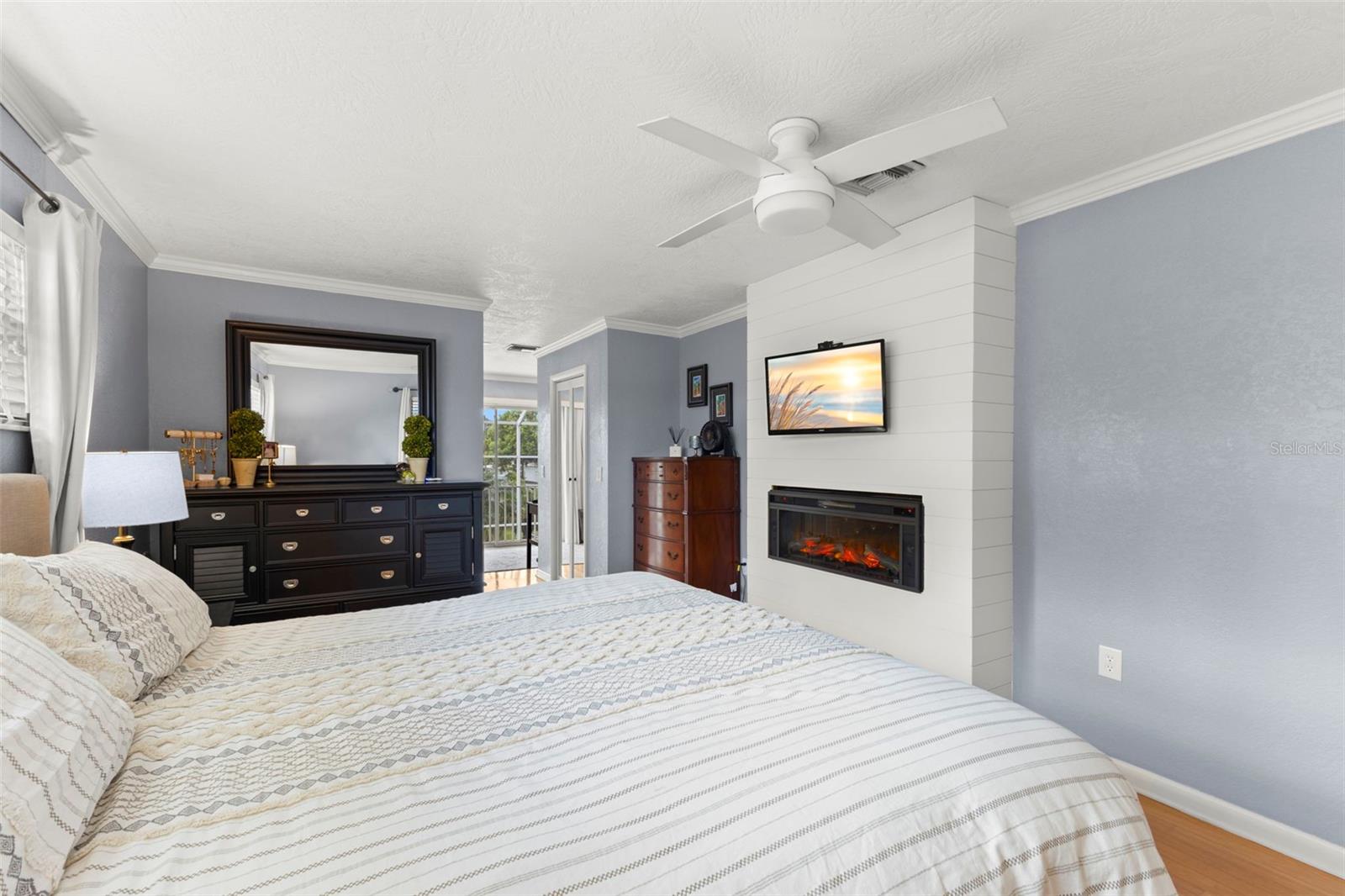 93 S CANAL DR — photo 24