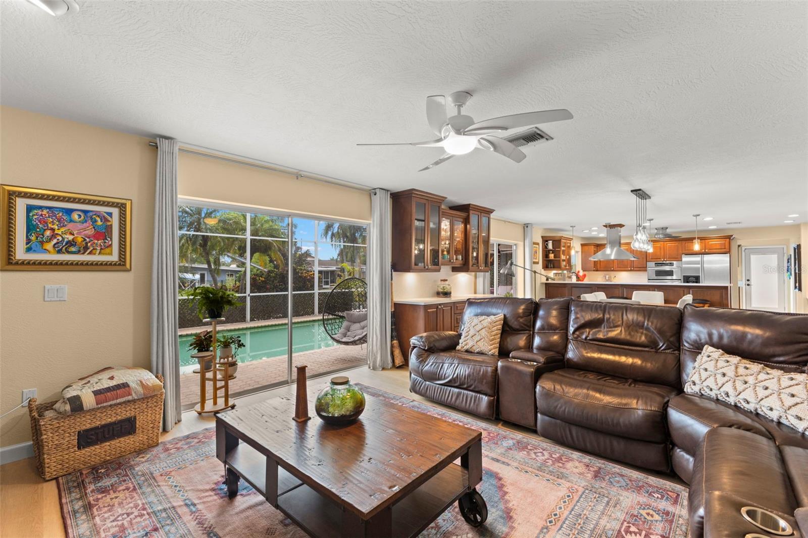 93 S CANAL DR — photo 9