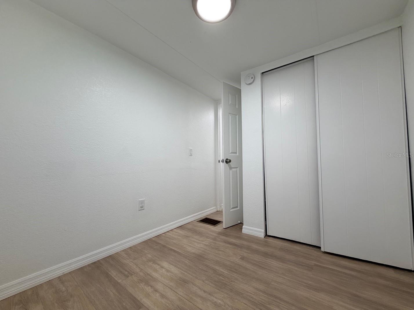 6811 ROCHELLE AVE #7 — photo 21