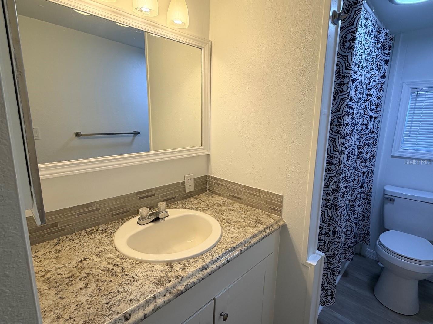 6811 ROCHELLE AVE #7 — photo 15