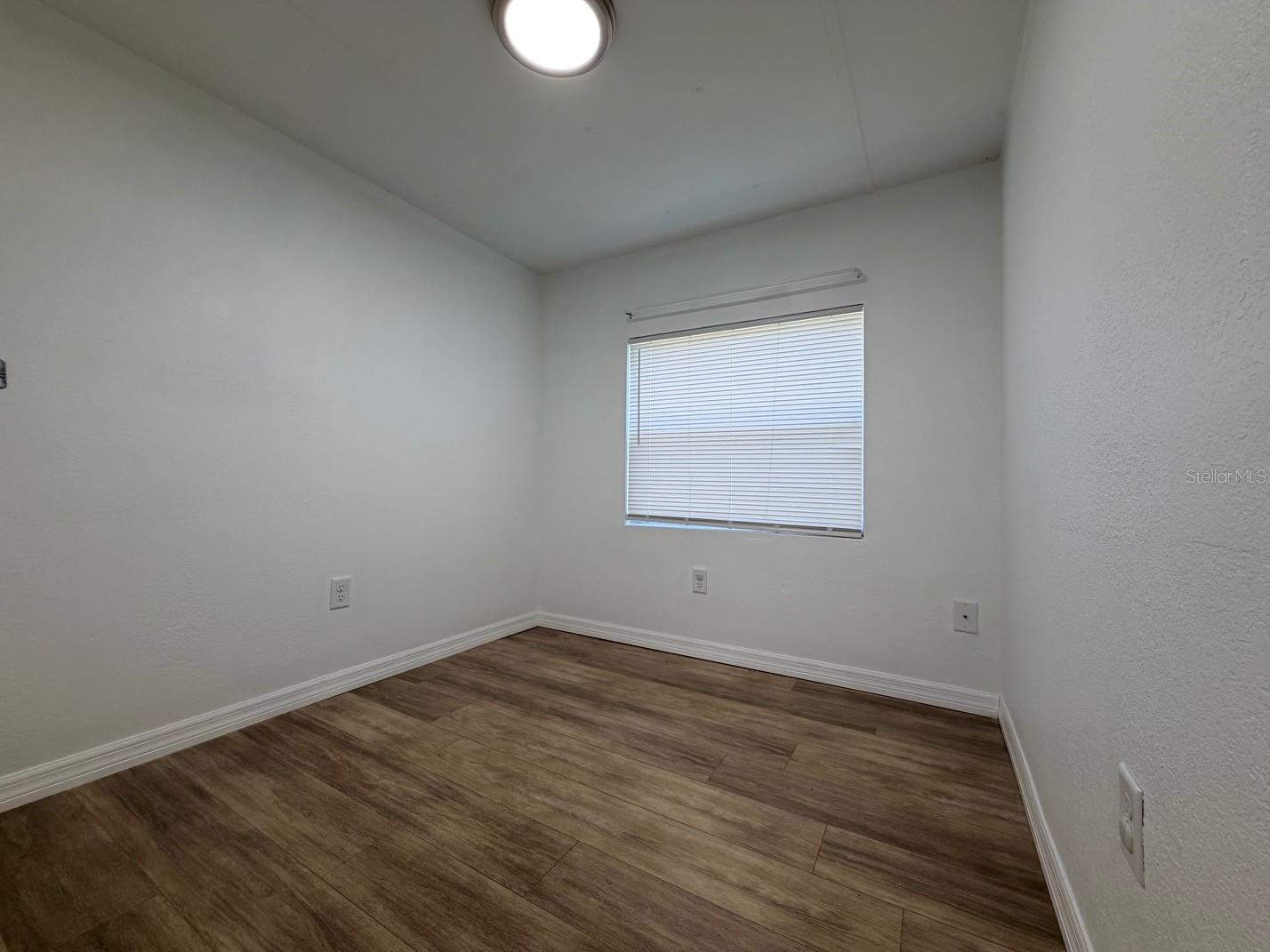 6811 ROCHELLE AVE #7 — photo 19