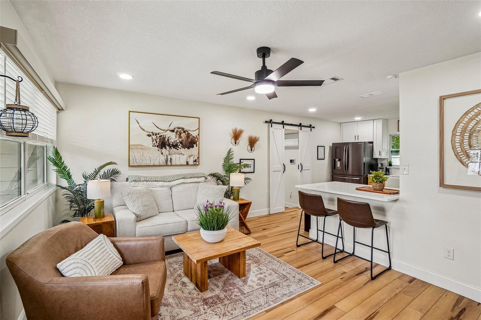 4703 W WALLACE AVE — photo 6