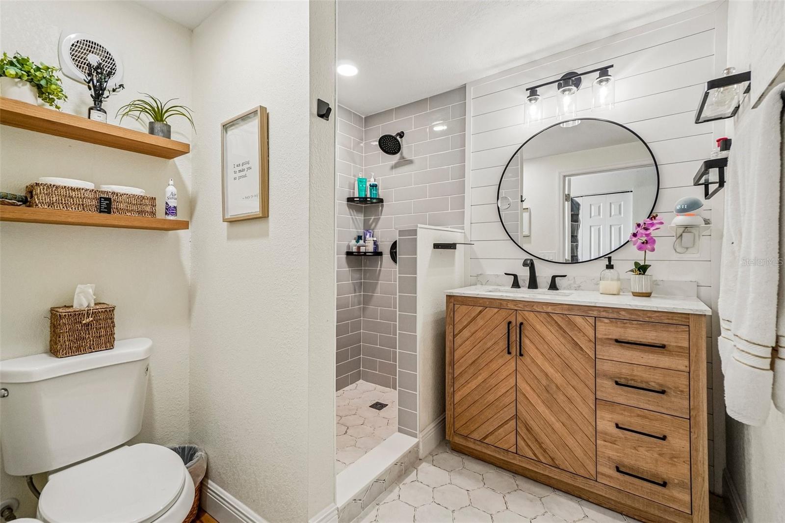 4703 W WALLACE AVE — photo 21