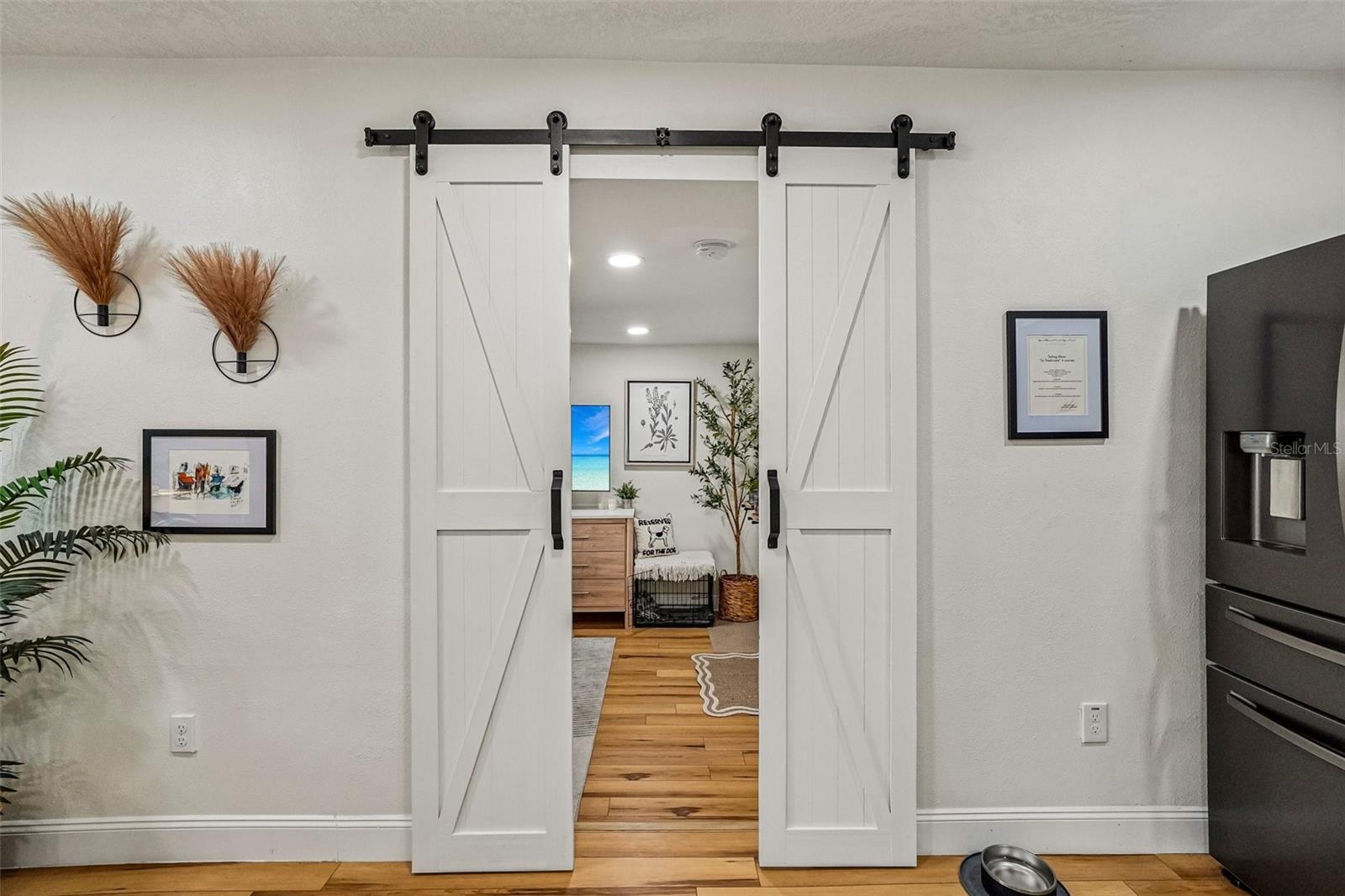 4703 W WALLACE AVE — photo 13