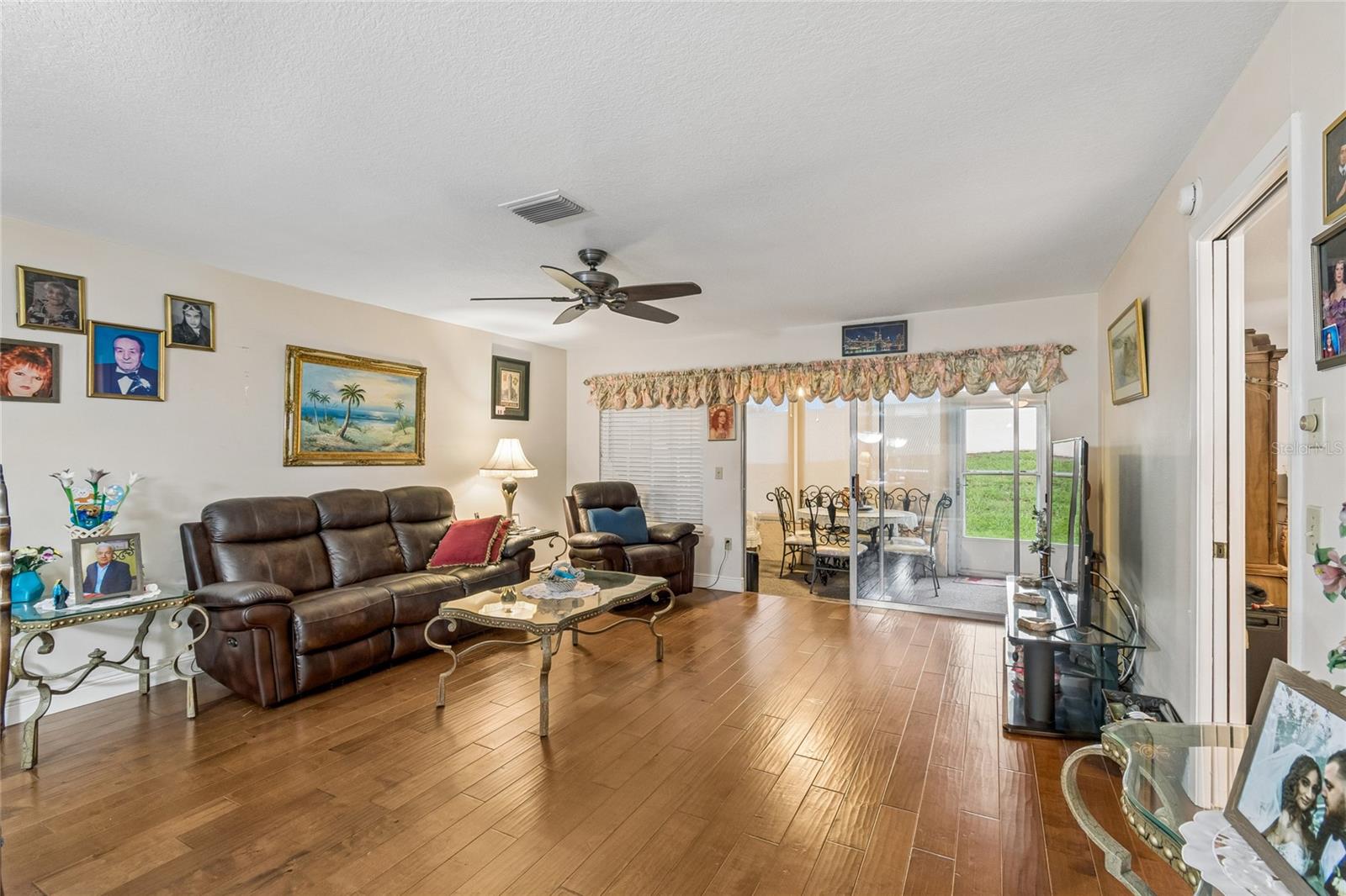 11512 VERSAILLES LN #11512 — photo 15