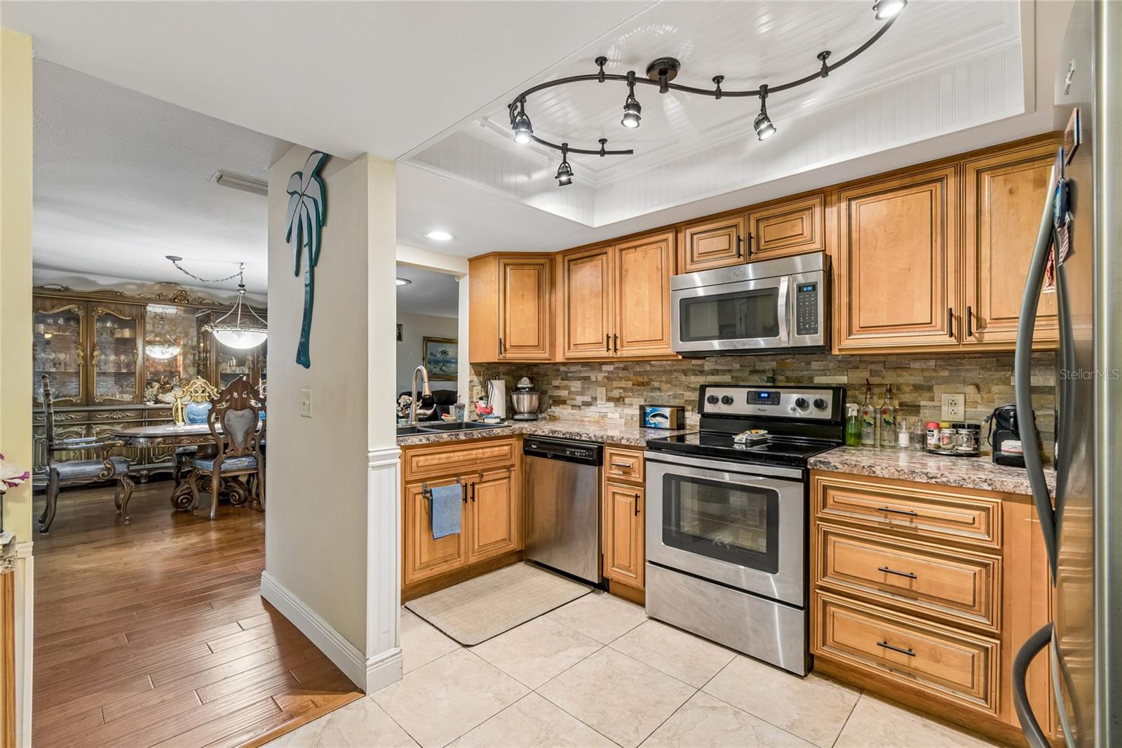 11512 VERSAILLES LN #11512 — photo 9