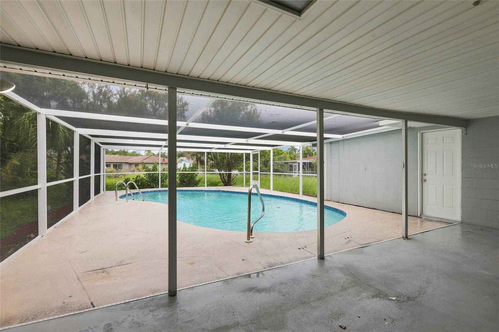 131 DEGAS DR — photo 38