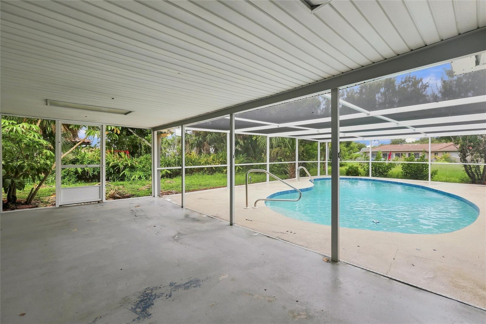 131 DEGAS DR — photo 36