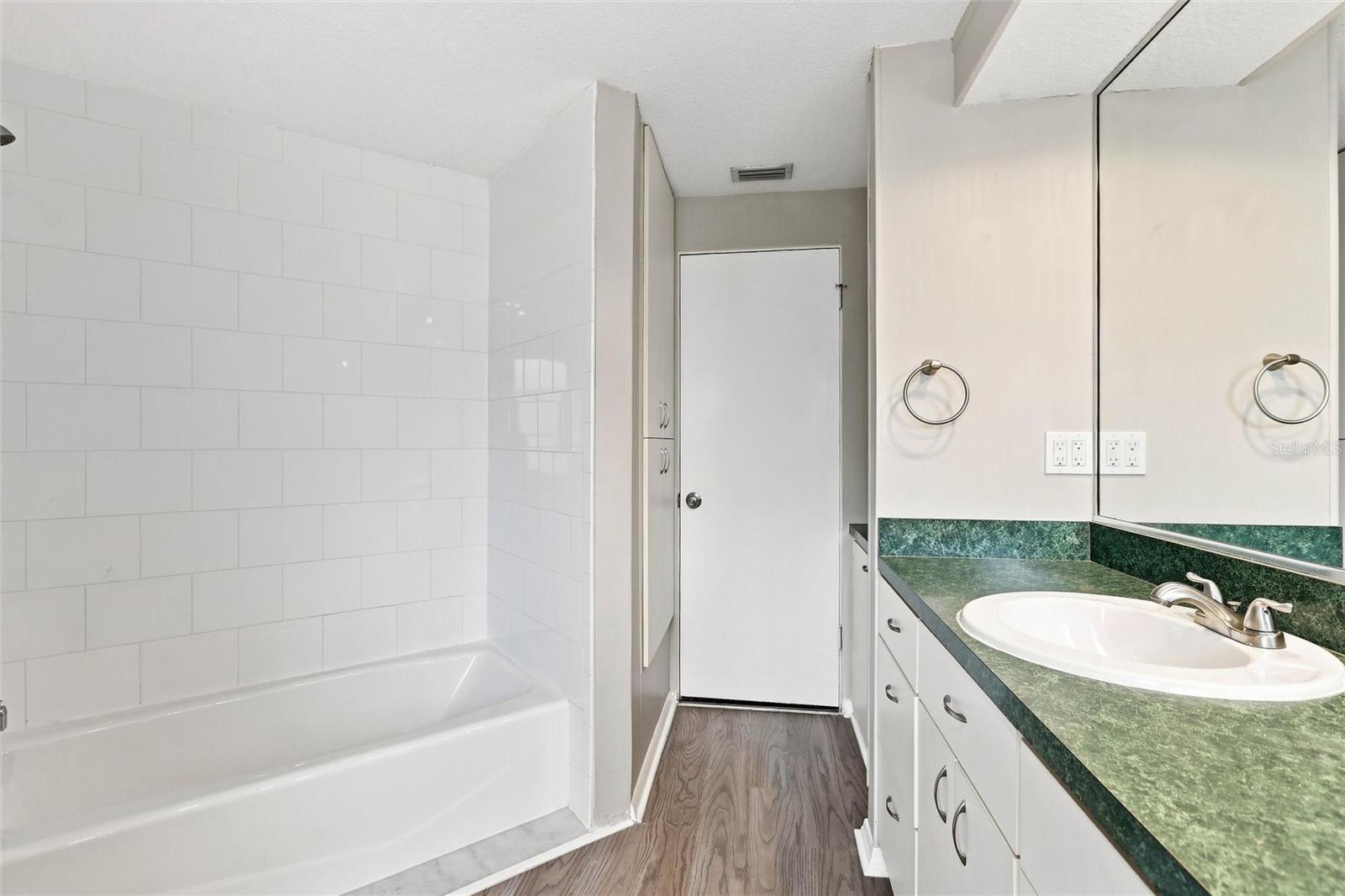 131 DEGAS DR — photo 26