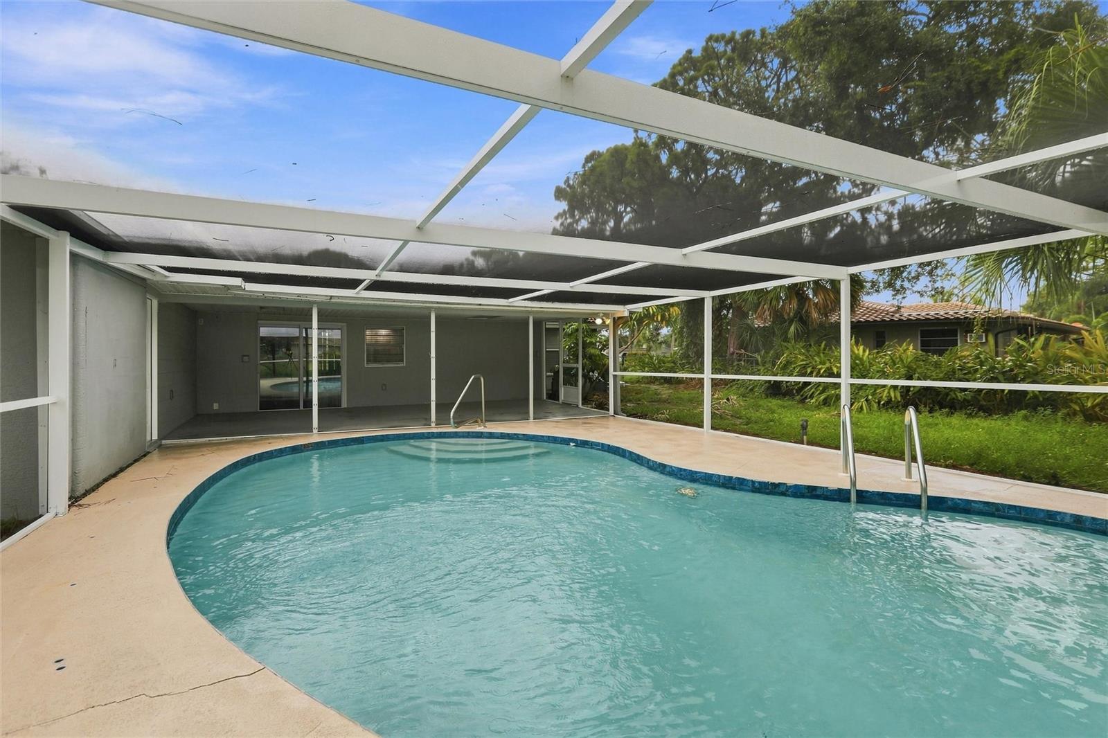 131 DEGAS DR — photo 40