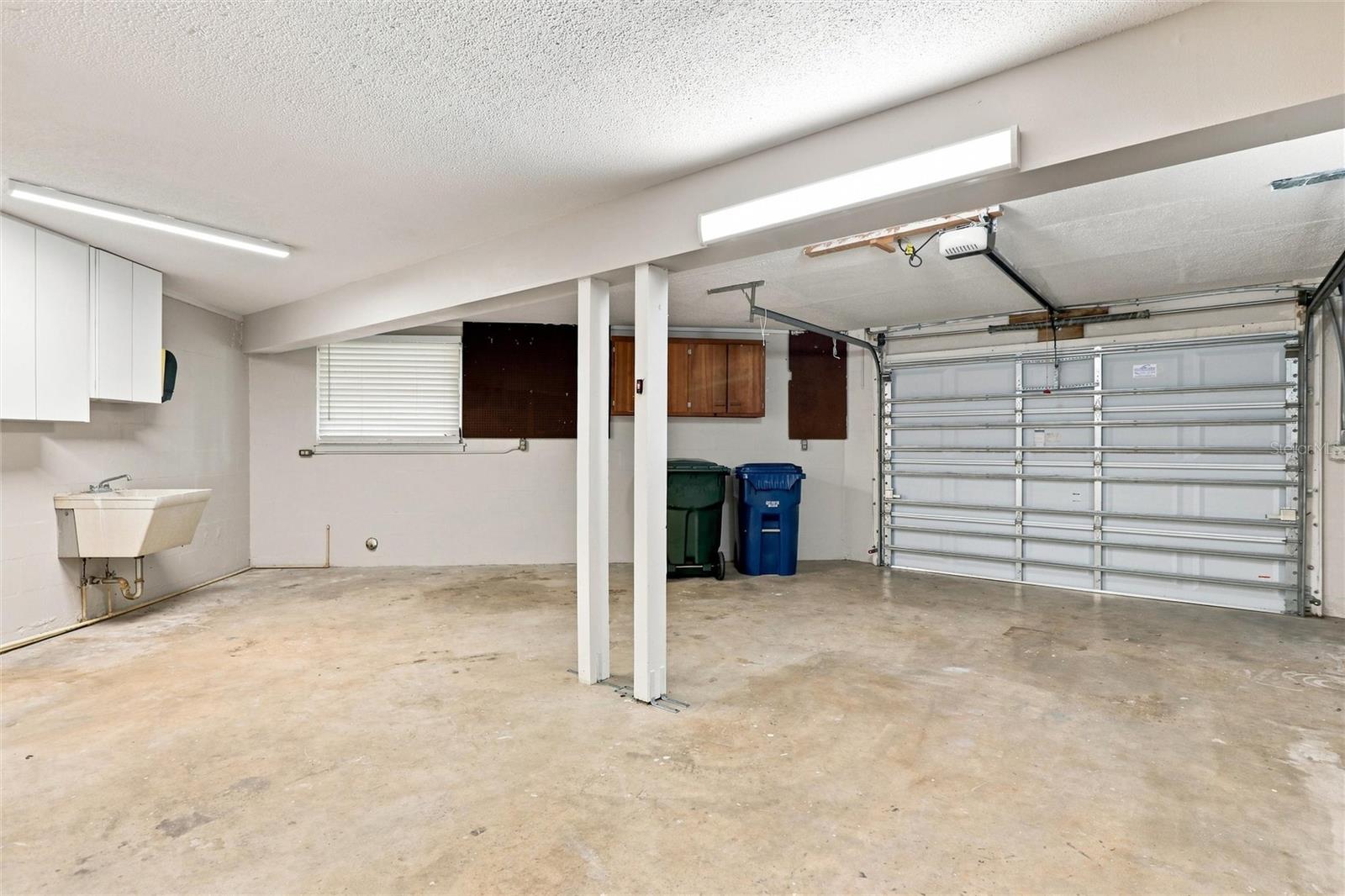 131 DEGAS DR — photo 32