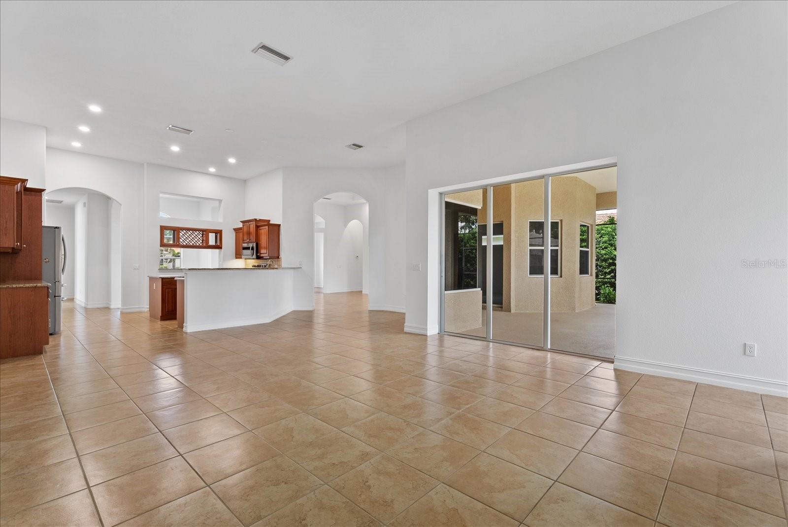 7595 TRILLIUM BLVD — photo 21