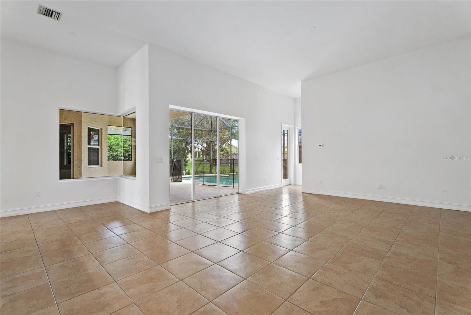 7595 TRILLIUM BLVD — photo 20