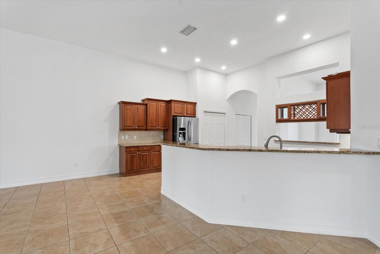 7595 TRILLIUM BLVD — photo 12