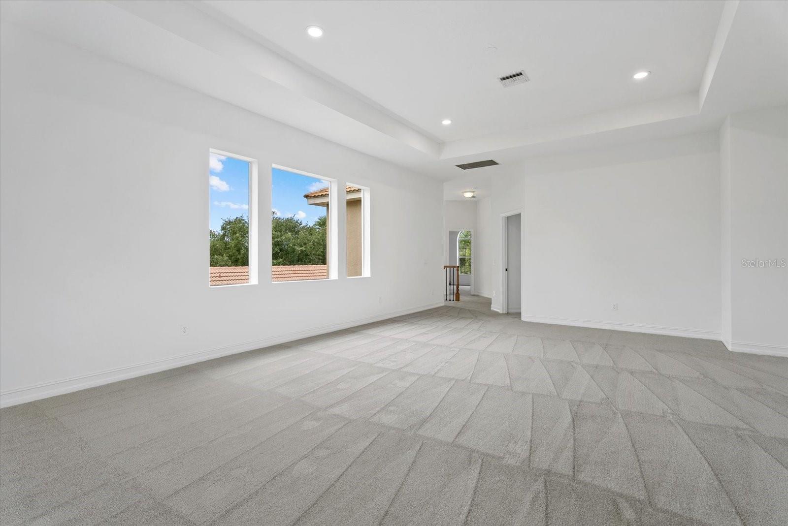 7595 TRILLIUM BLVD — photo 32