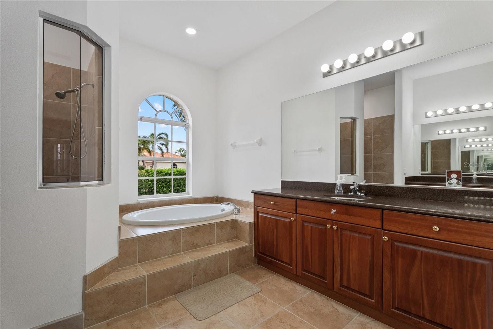 7595 TRILLIUM BLVD — photo 28