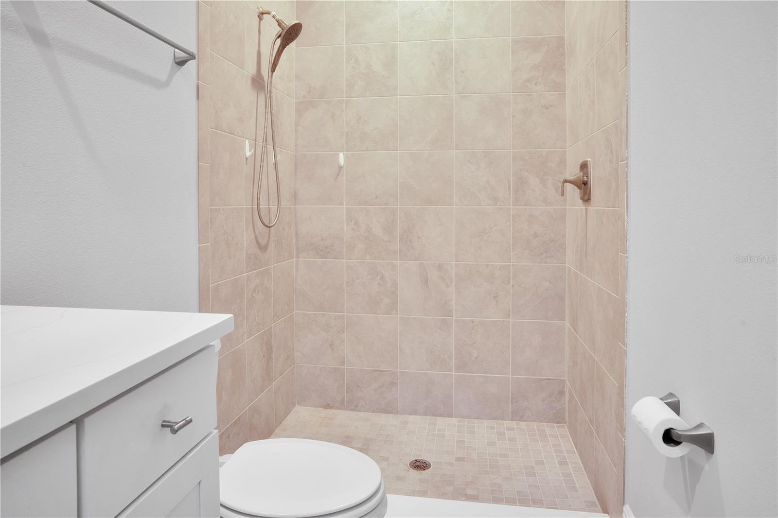 23278 SCAGLIONE DR — photo 30