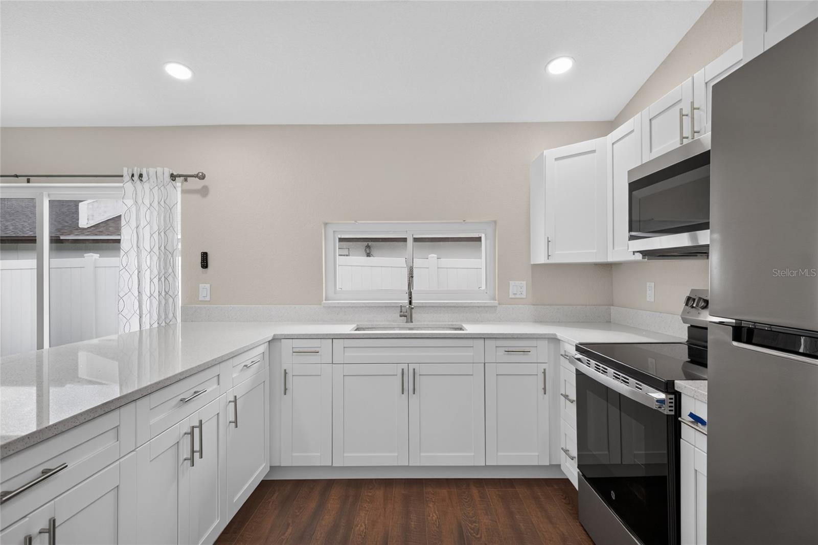5408 MARLWOOD CT — photo 8