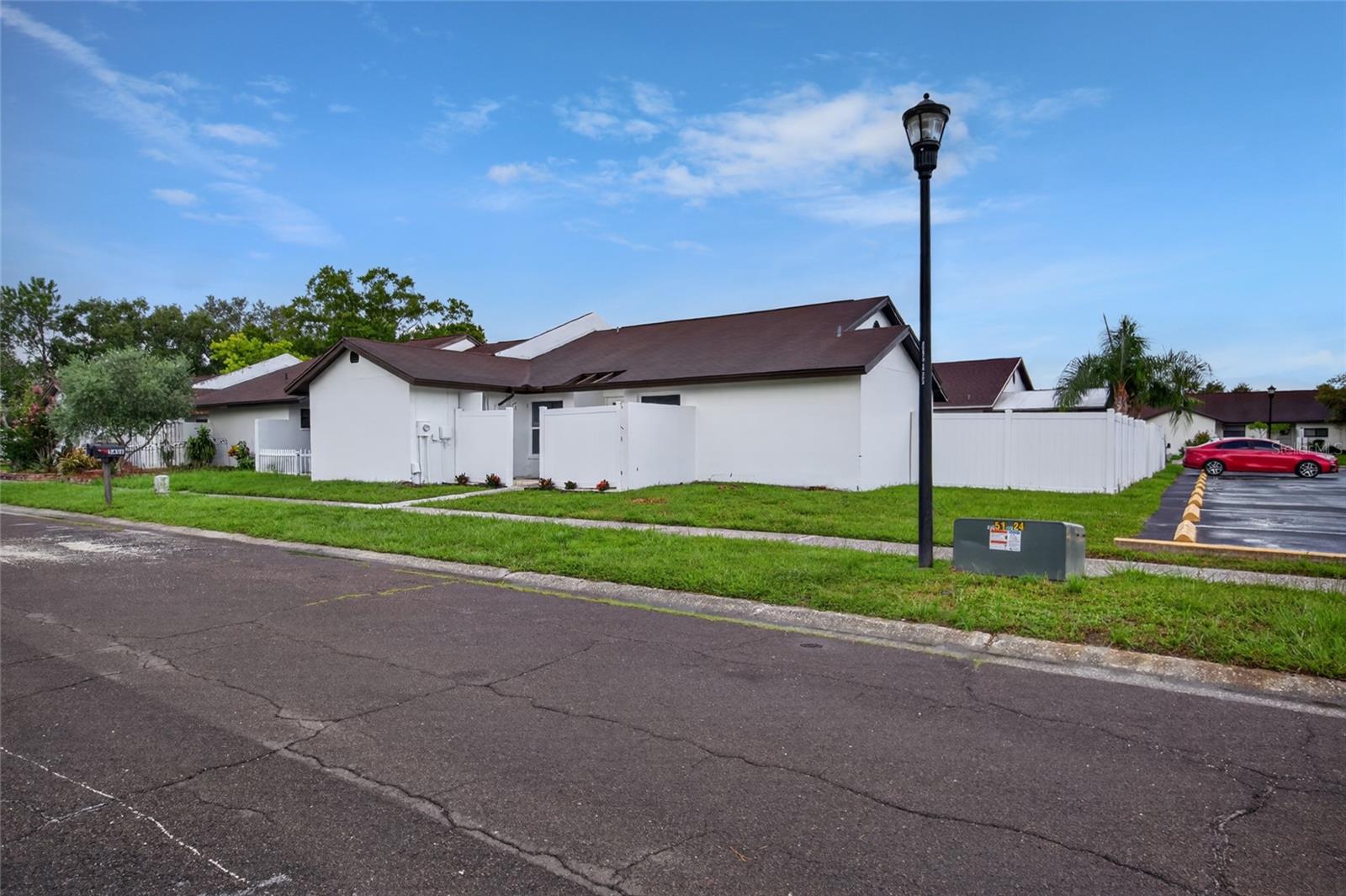 5408 MARLWOOD CT — photo 40