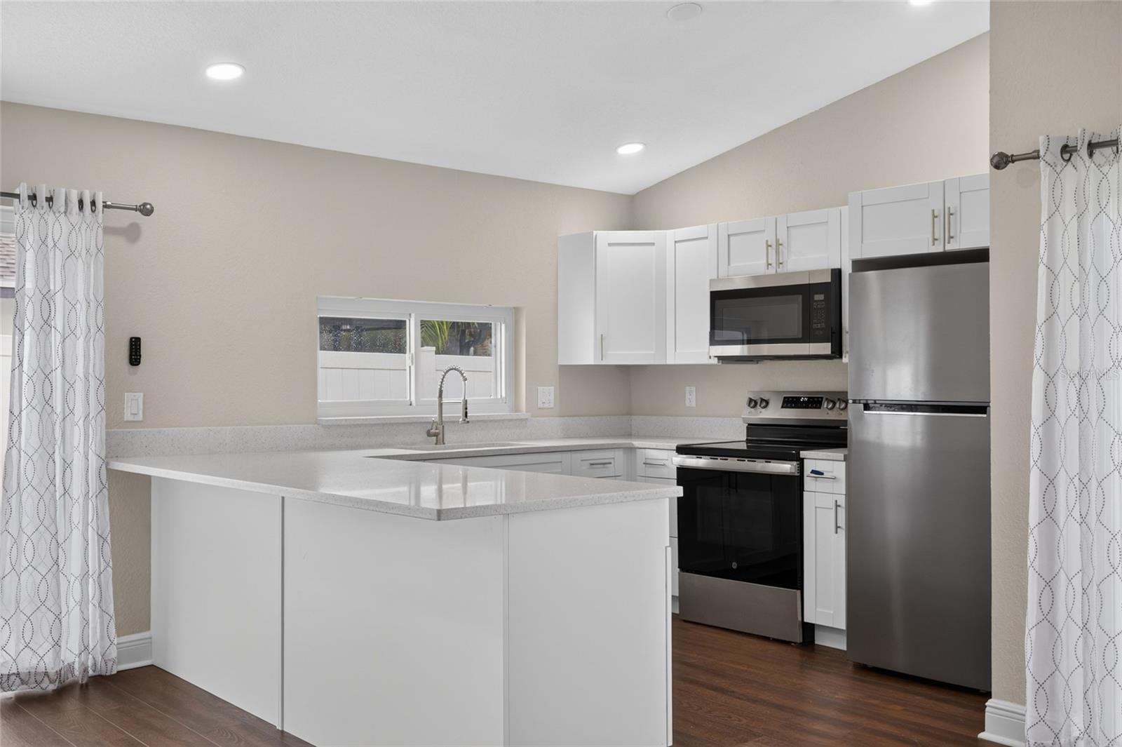 5408 MARLWOOD CT — photo 12