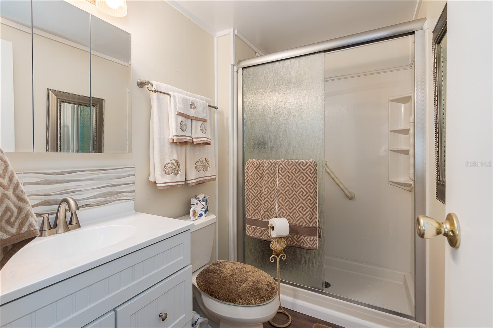 198 TANKEY DR — photo 15