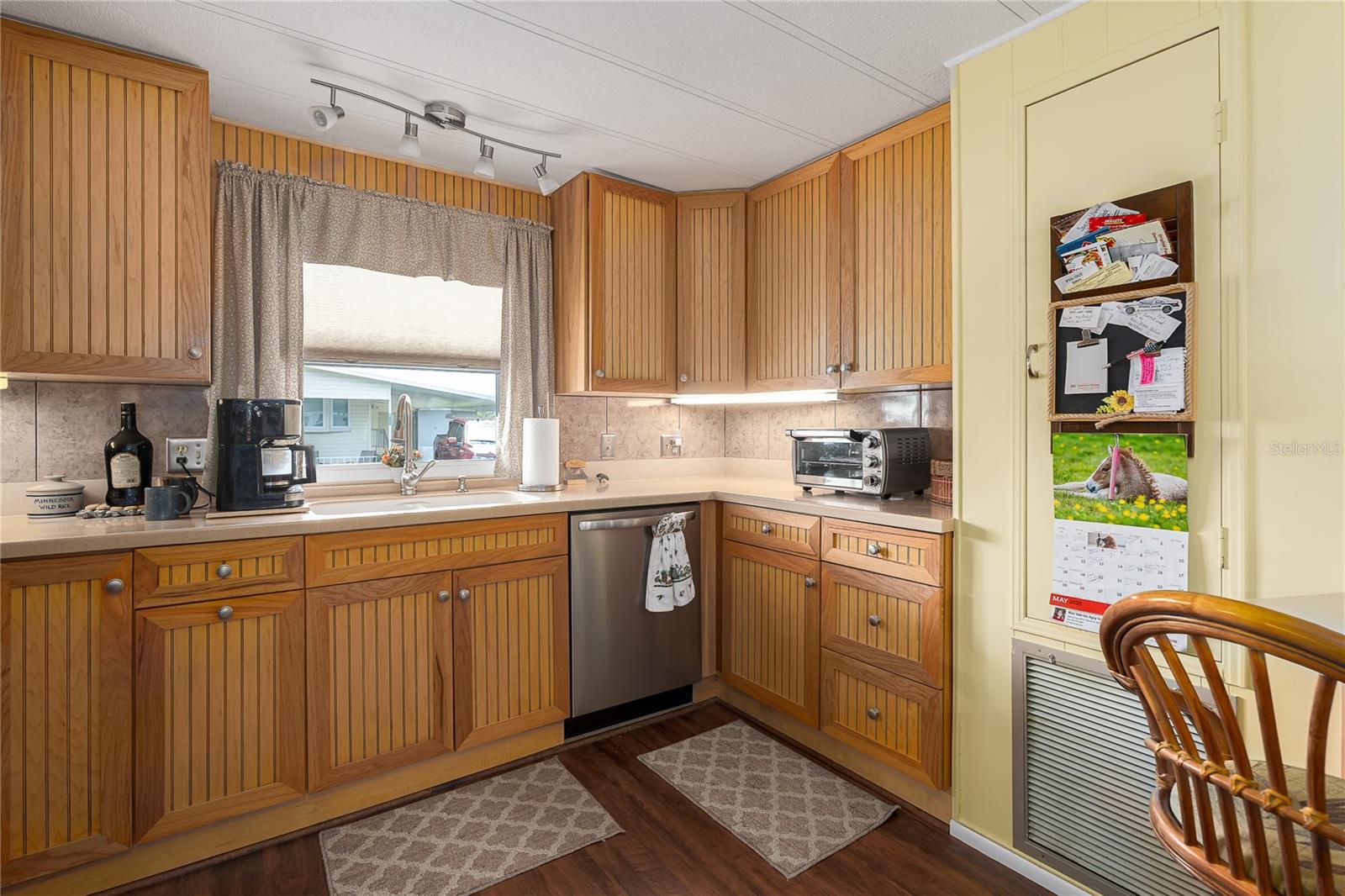 198 TANKEY DR — photo 4