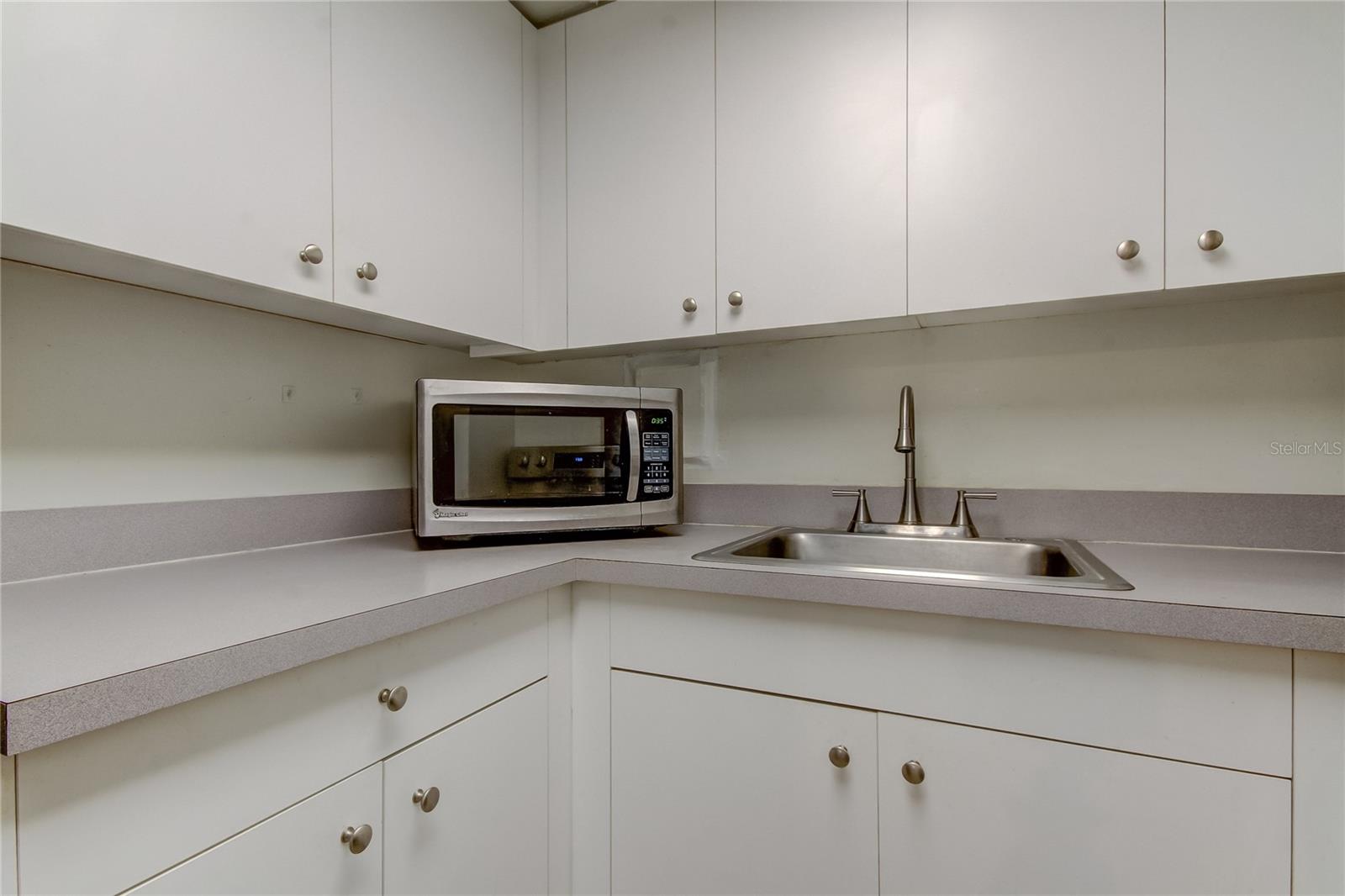 880 MANDALAY AVE #604 — photo 7