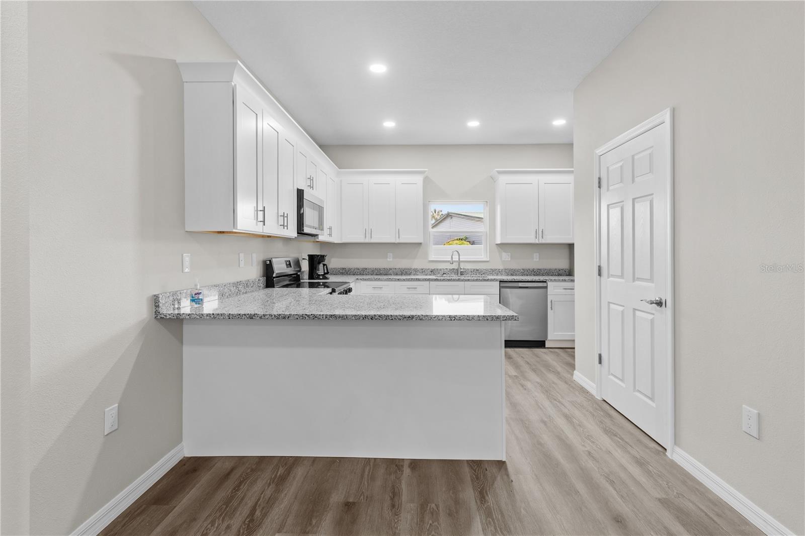 5017 FINDERS CT — photo 9