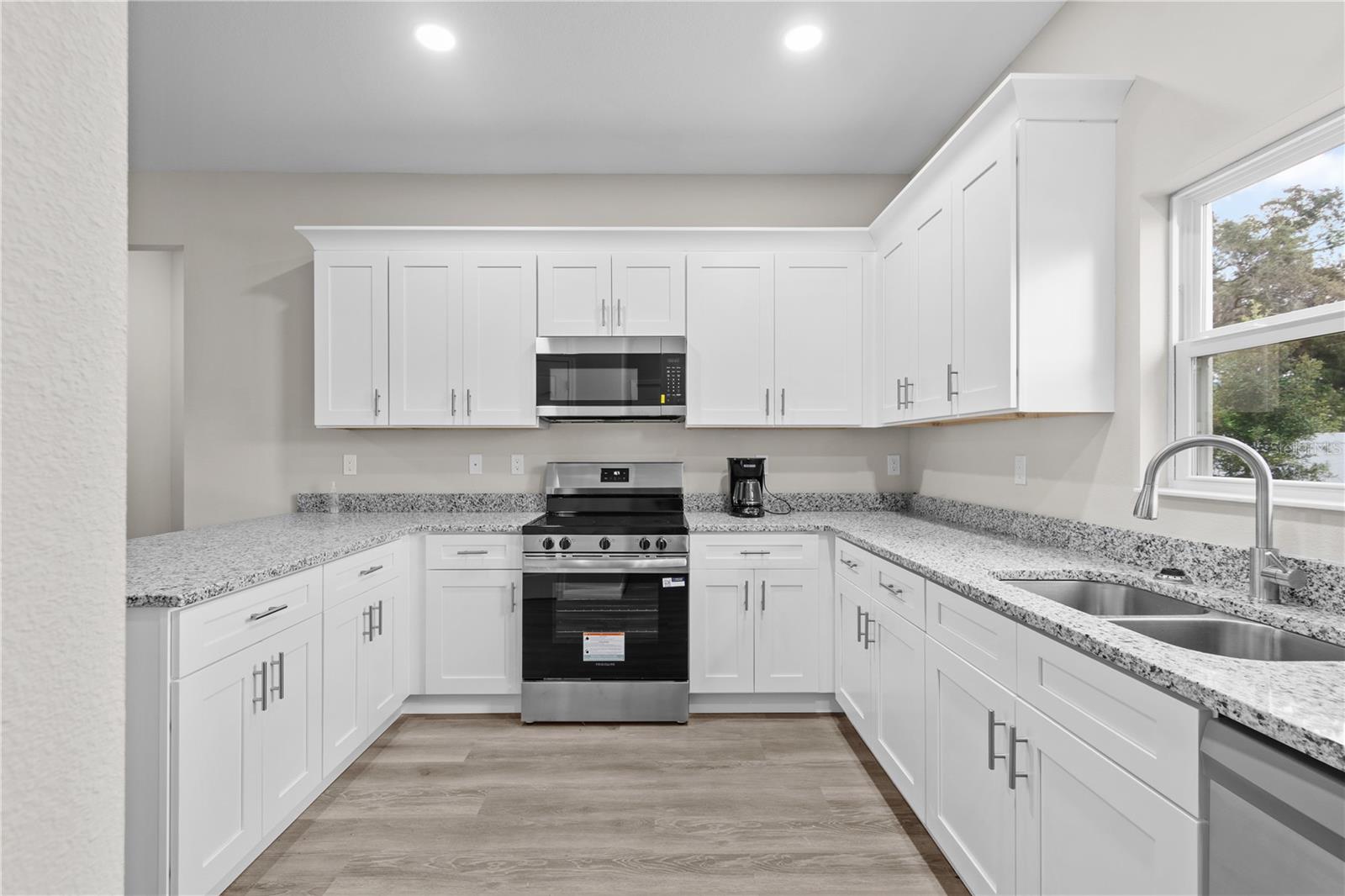 5017 FINDERS CT — photo 11