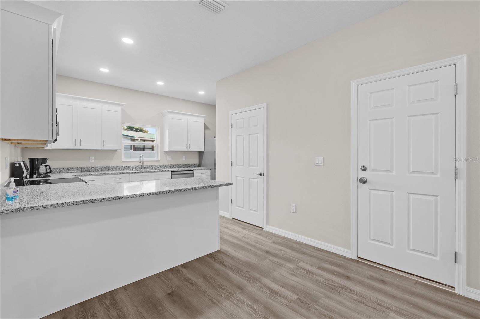 5017 FINDERS CT — photo 16