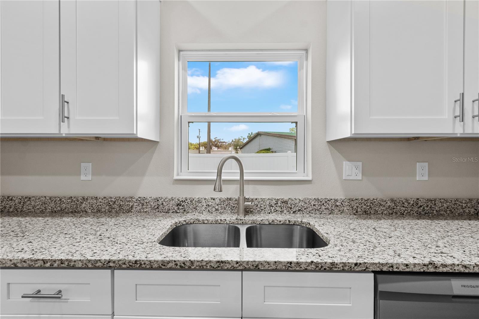 5017 FINDERS CT — photo 15
