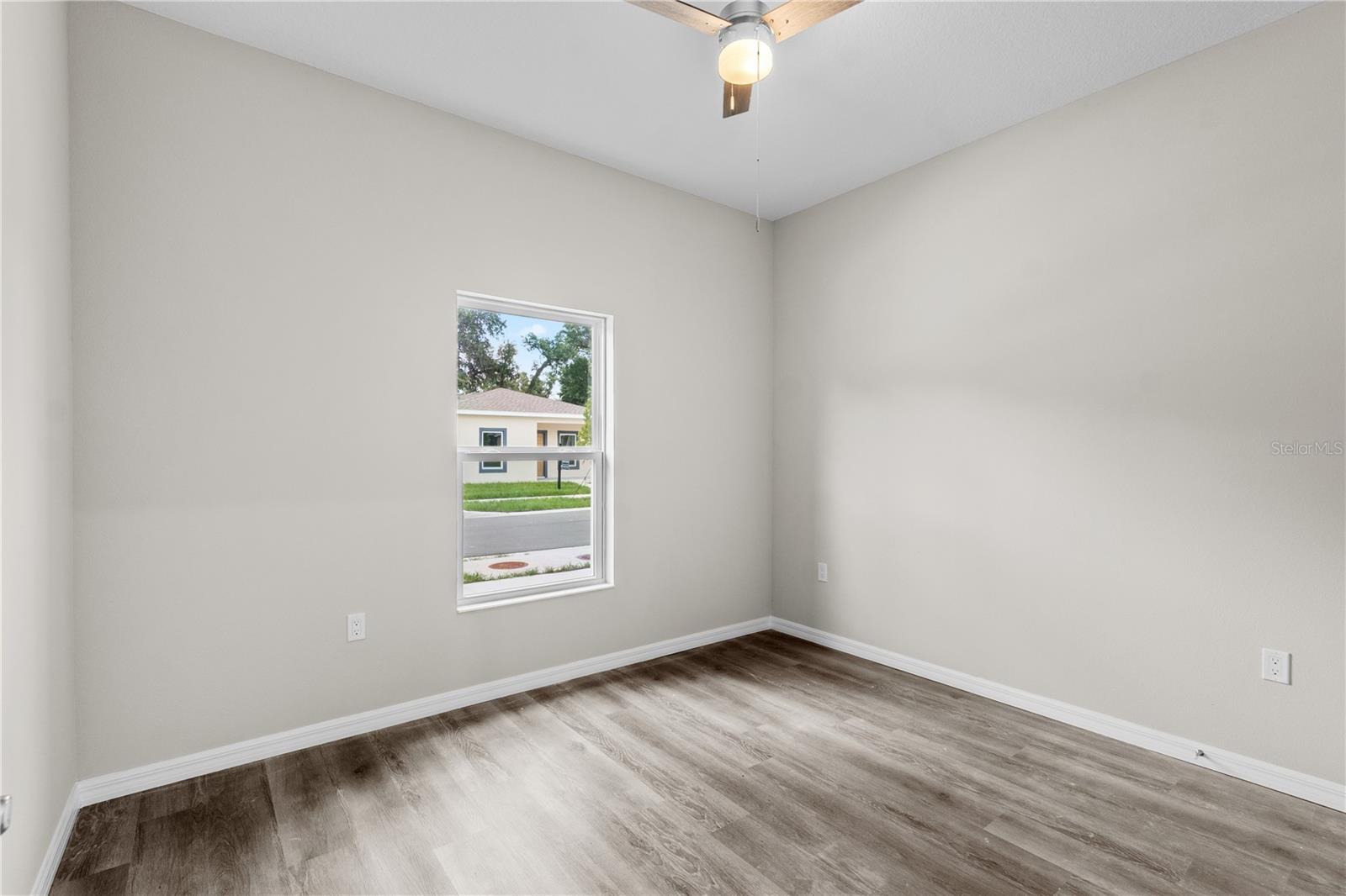 5017 FINDERS CT — photo 30