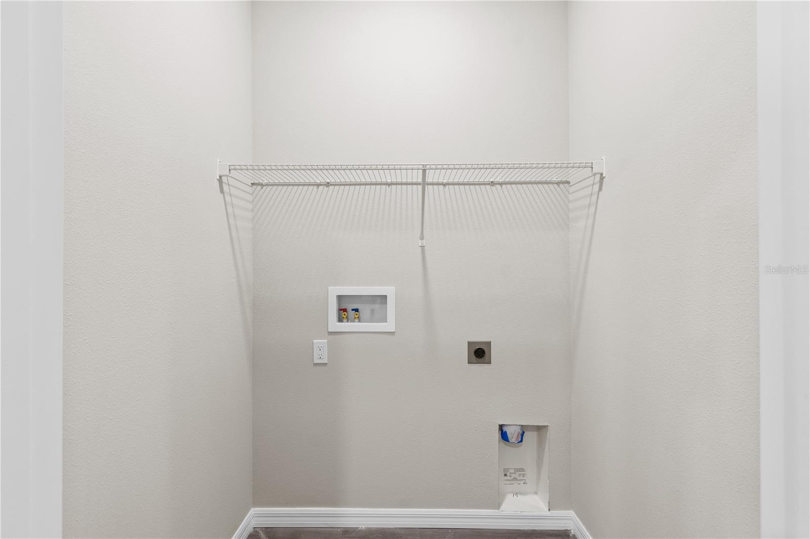 5017 FINDERS CT — photo 24