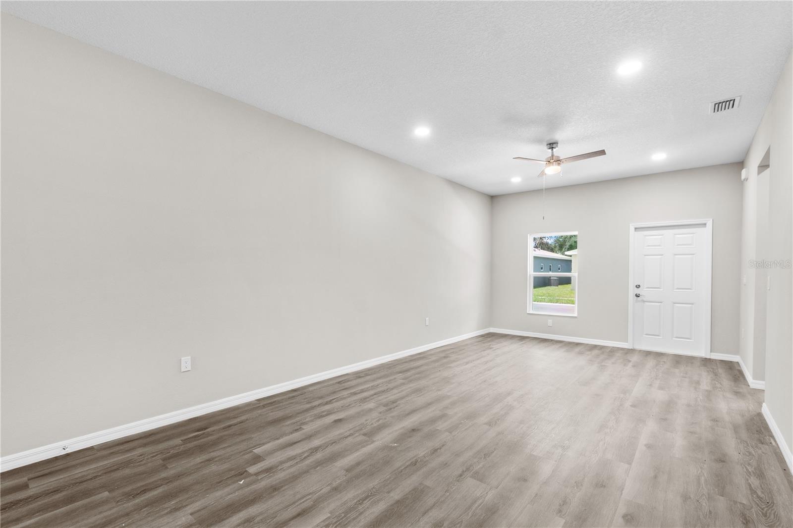 5017 FINDERS CT — photo 23